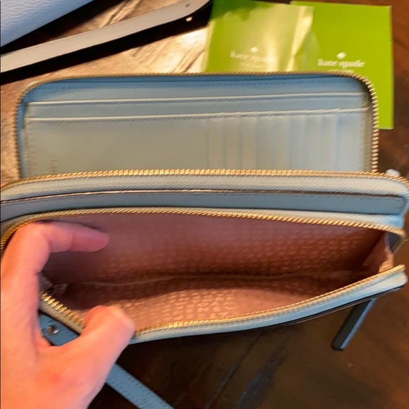 Kate Spade Tote - Picture 6 of 12